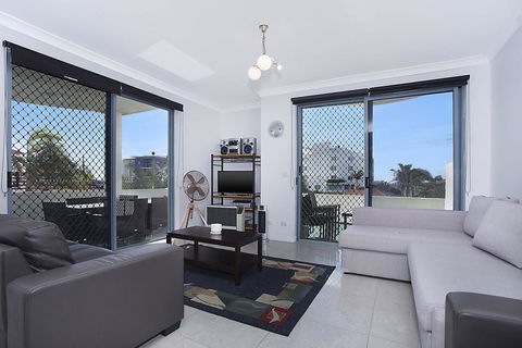 Ocean Palms, Unit 2 - The Entrance, NSW - Taree Accommodation 1