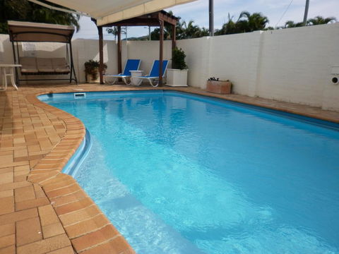 Oceana Holiday Units - Taree Accommodation 0