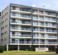 Oceanic 1 - On Forster Main Beach - Taree Accommodation