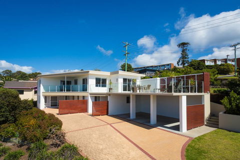 Oceanview Serenity - Taree Accommodation 0