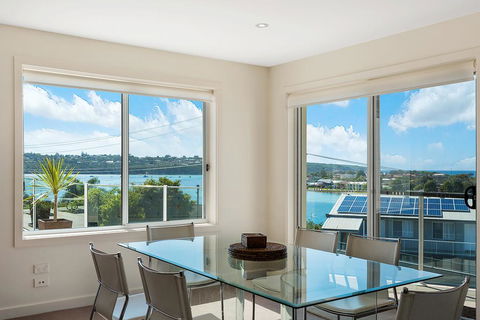 Oceanview Serenity - Taree Accommodation 3