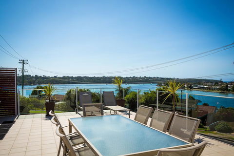 Oceanview Serenity - Taree Accommodation 1