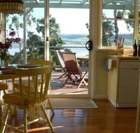 Olive's Cottage - Taree Accommodation