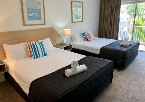 Outrigger Burleigh - Taree Accommodation 1