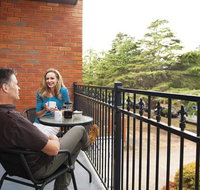 Oxley Court Serviced Apartments - Taree Accommodation