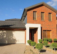 Pampas Grass Homestay A - Taree Accommodation