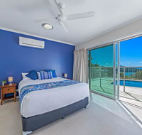 Panoramic Island Views - Shute Harbour - Taree Accommodation