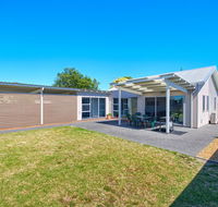 Parker Eco House - Taree Accommodation