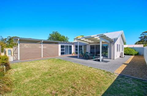 Parker Eco House - Taree Accommodation 0