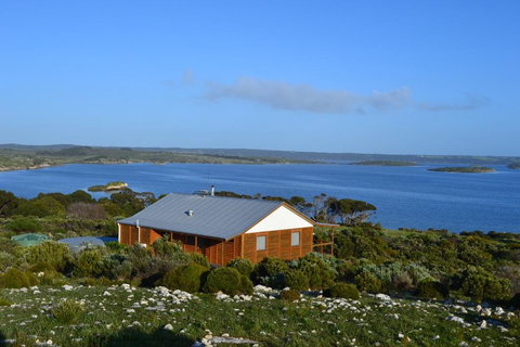 Pelican Lagoon Cabin - Taree Accommodation 0