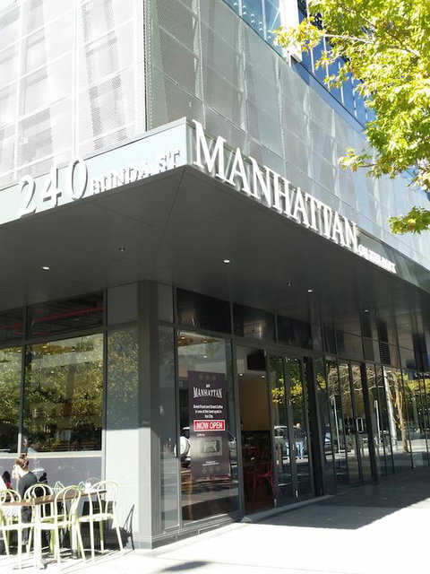 Perfectly Located Modern Apartment - Canberra CBD - Taree Accommodation 3