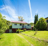 Pet Friendly Beach Cottage  Ballingalla - Taree Accommodation