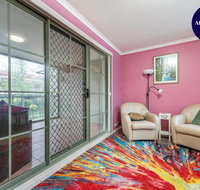 Pet Friendly Home - Pool  Parking - Tennis Court - Taree Accommodation