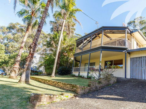Picturesque Lizzie Palms 1 - Taree Accommodation 3