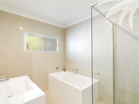 Picturesque Lizzie Palms 1 - Taree Accommodation 2