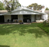 Pinkerton Hill Naracoorte - Taree Accommodation