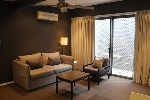 Portman House - Taree Accommodation 3