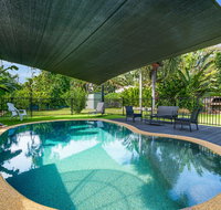 Private Pool Big Backyard Aircon - Paradise - Taree Accommodation