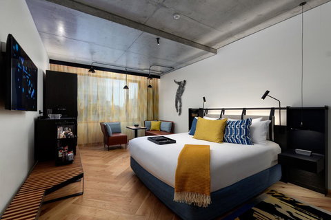 QT Melbourne - Taree Accommodation 2