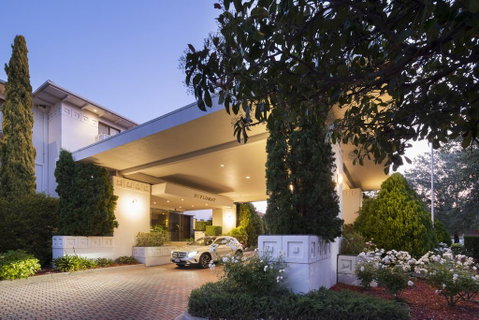 Ramada Diplomat Canberra - Taree Accommodation 0