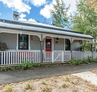 Red Door Cottage of Orange - Heritage Home - Taree Accommodation