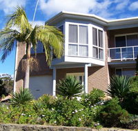 Retreat on Surf Beach - Taree Accommodation