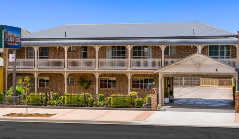 Richmond Motor Inn - Taree Accommodation 0