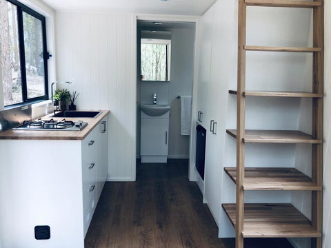 Robinson Crusoe Tiny House - Taree Accommodation 1