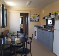 Rocks Retreat Cabin 3 - Lobster - Taree Accommodation