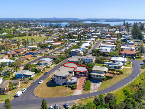 Romiaka 8 - Views Over The Pippi Beach - Taree Accommodation 2