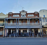 Royal Hotel - Taree Accommodation