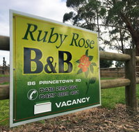 Ruby Rose - Taree Accommodation