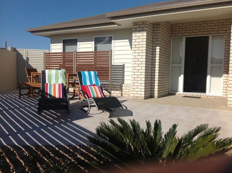 SALTY PAUSE @ BONDI HOUSE - Taree Accommodation 3