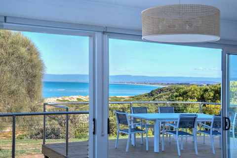 Sandbar Beach House - Taree Accommodation 0