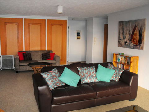 Sandbar, Unit 203, 1-3 Head Street - Taree Accommodation 2