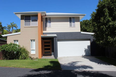 Sawtell Swells - Taree Accommodation 0