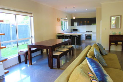Sawtell Swells - Taree Accommodation 2