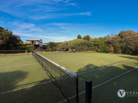 Sea Ranch - Tennis Court And Spa! - Taree Accommodation 2