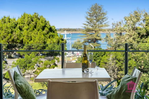 Seamist - Taree Accommodation 0