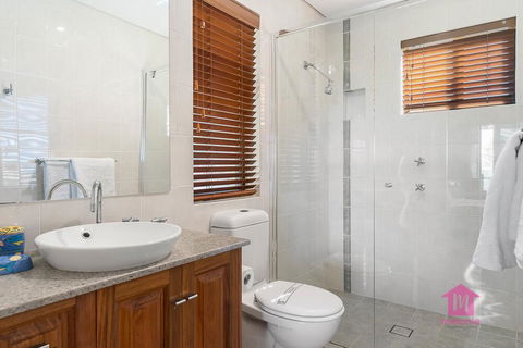 Seamist - Taree Accommodation 3