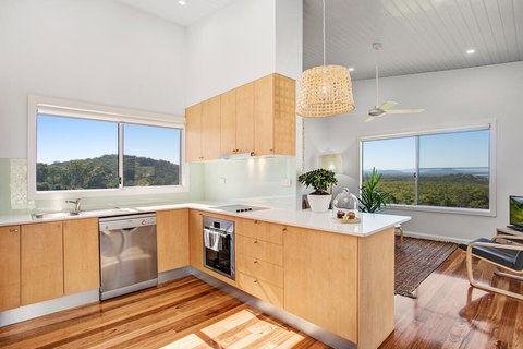 Seascape Scotts Head - Taree Accommodation 1