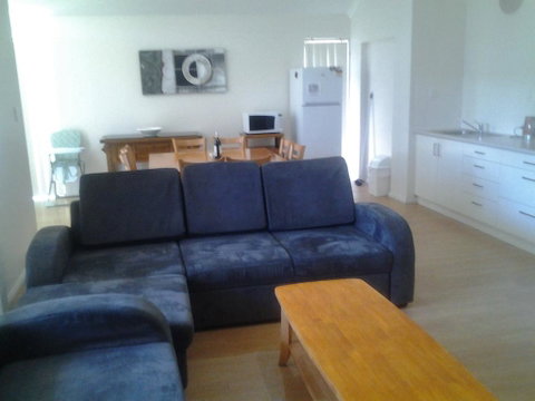 Seaside Villas - Taree Accommodation 2
