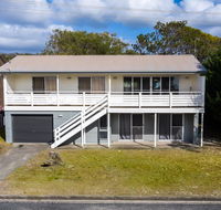 Seaview Getaway - Taree Accommodation