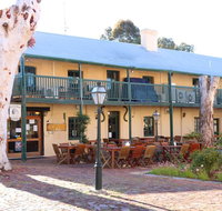 Settlers House - Taree Accommodation