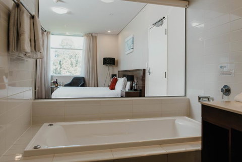 Sfera's Park Suites & Convention Centre - Taree Accommodation 1