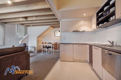 Shiraz - Taree Accommodation 3