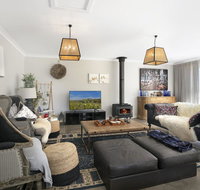 Silky Oak Villa - spacious  beautifully decorated - Taree Accommodation
