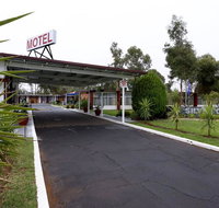 Silver Oaks Motel - Taree Accommodation