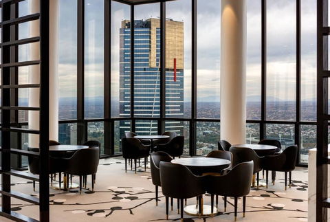 Sky-High Level 52 Opposite Crown Complex - Taree Accommodation 1