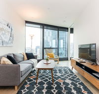 Skyscraper Apartment with Floor to Ceiling Views - Taree Accommodation